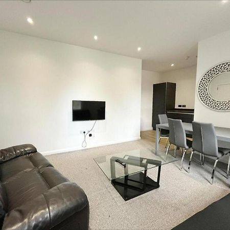 City Point Apartments Манчестер Экстерьер фото